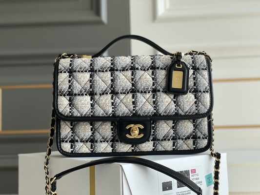 Κλασικό 2WAY Chanel μέσο χτυπημάτων τσαντών μαλλί καρό αγγελιοφόρων μαύρο άσπρο