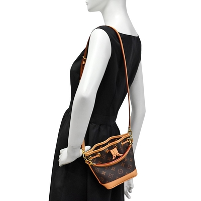 ΝΑΝΟ ταχύς σταυρός της Louis Vuitton M81266 καμβά μονογραμμάτων - σακούλα για μεταφορά πτωμάτων για τις γυναίκες