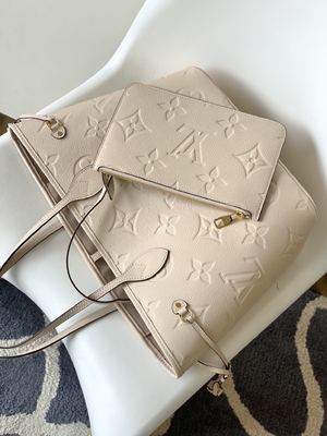 Μαρκαρισμένοι Preloved ΚΚ Neverfull καμβά μονογραμμάτων μπεζ τσάντα Tote