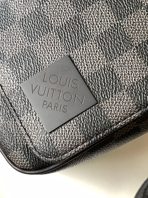 Louis Vuitton που μαρκάρεται την περιοχή τσαντών των ατόμων την τσάντα αγγελιοφόρων ΠΡΩΘΥΠΟΥΡΓΟΥ Damier ο από γραφίτη Μαύρος