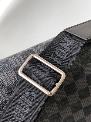 Louis Vuitton που μαρκάρεται την περιοχή τσαντών των ατόμων την τσάντα αγγελιοφόρων ΠΡΩΘΥΠΟΥΡΓΟΥ Damier ο από γραφίτη Μαύρος
