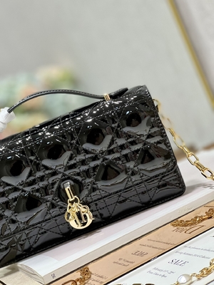Μαρκαρισμένος την κυρία Dior Patent Clutch Small μαργαριτάρι τη μαύρη περάτωση κτυπήματος