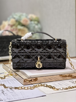 Μαρκαρισμένος την κυρία Dior Patent Clutch Small μαργαριτάρι τη μαύρη περάτωση κτυπήματος