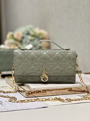 Μαρκαρισμένος την κυρία Dior Patent Clutch Small μαργαριτάρι τη μαύρη περάτωση κτυπήματος
