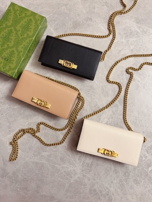 Ανοικτό ροζ πορτοφόλι της Gucci Python πορτοφολιών σχεδιαστών δέρματος μίνι WOC αλυσίδων με την ενδασφάλιση Γ