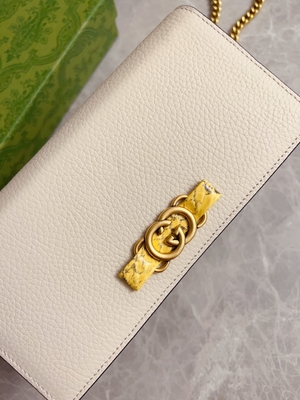 Ανοικτό ροζ πορτοφόλι της Gucci Python πορτοφολιών σχεδιαστών δέρματος μίνι WOC αλυσίδων με την ενδασφάλιση Γ