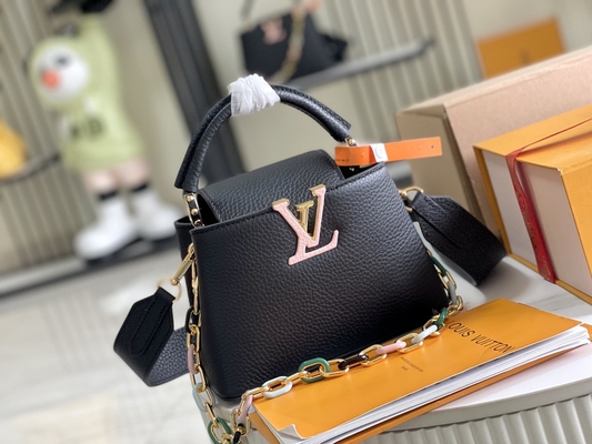 Goatskin μαρκαρισμένη Preloved τσάντα Louis Vuitton Capucines επένδυσης μίνι