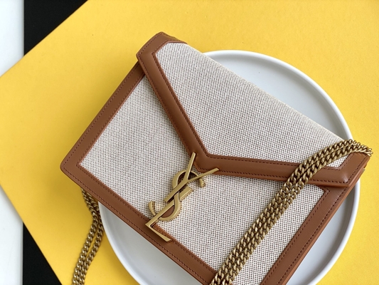 Μαρκαρισμένη τσάντα ώμων της YVES SAINT LAURENT Cassandra τσαντών της Saint Laurent Preloved