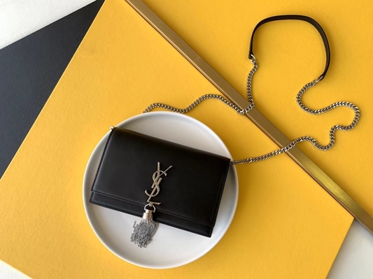 Μέση Woc της YVES SAINT LAURENT Saint Laurent θυσάνων της Kate κόκκινη περάτωση φερμουάρ