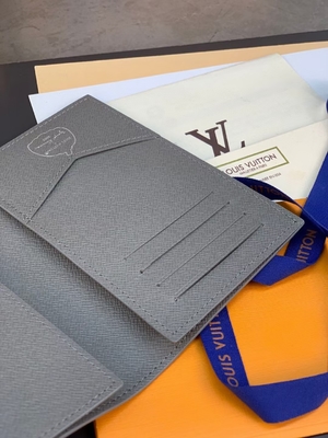 Louis Vuitton το LV Χ YK μίνι σχεδιαστών πορτοφολιών τσεπών τυπωμένη ύλη κολοκύθας διοργανωτών μαύρη