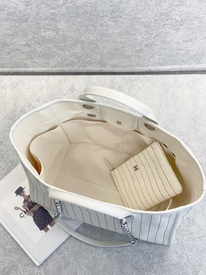 30cm 23P Chanel Deauville Tote μαύρο λωρίδα Ecru τσαντών άσπρο