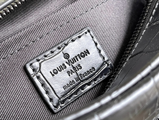 Crocodilien μεταλλινών μαύρο της Louis Vuitton LV μαλακό δέρμα διπλωμάτων ευρεσιτεχνίας κορμών μίνι μικρό